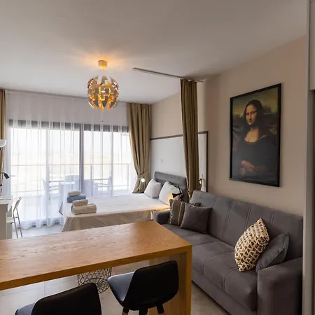 Sea View Gallus In Caesar & Spa, Long Appartement